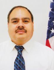 face photo of Robert Hernandez